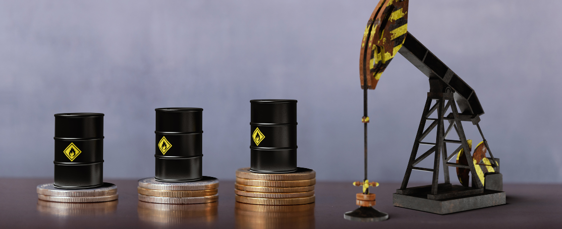 The Petrodollar at War: Oil, Dollar Hegemony, and the Fractures Opened by the Closure of the Strait of Hormuz